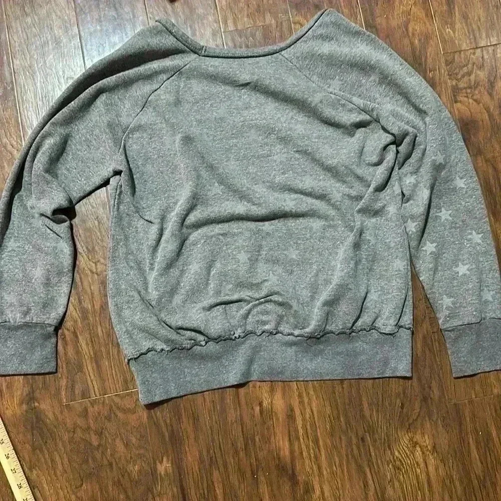 Vintage Wonder Woman DC Comics Six Flags Sweatshirt - Picture 9 of 9